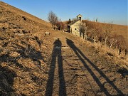 In Linzone (1392 m) da Roncola ad anello-12febb22-FOTOGALLERY